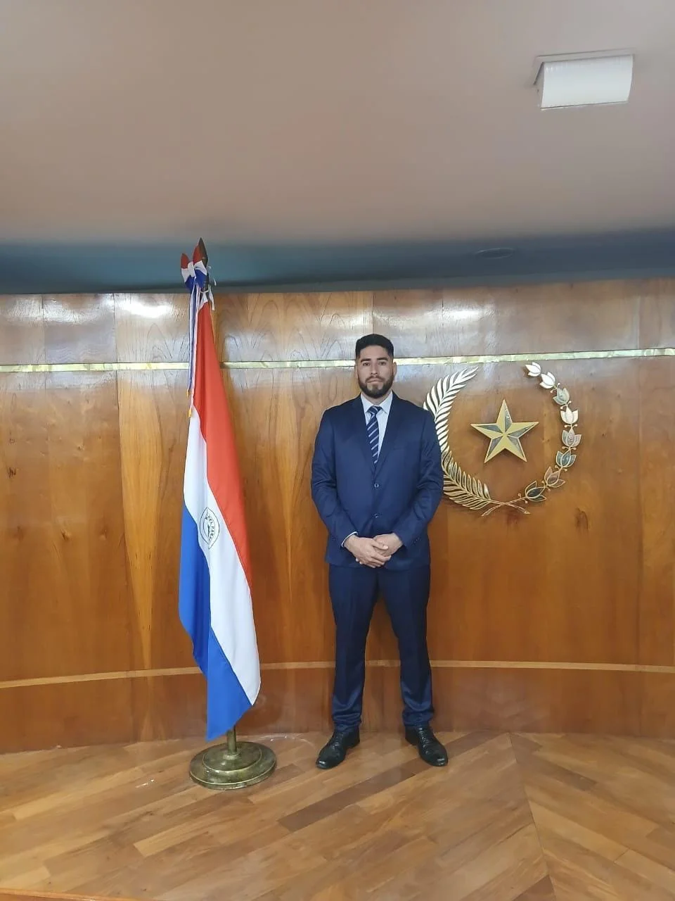 Dahyam Verón — Abogado en Asunción, Paraguay